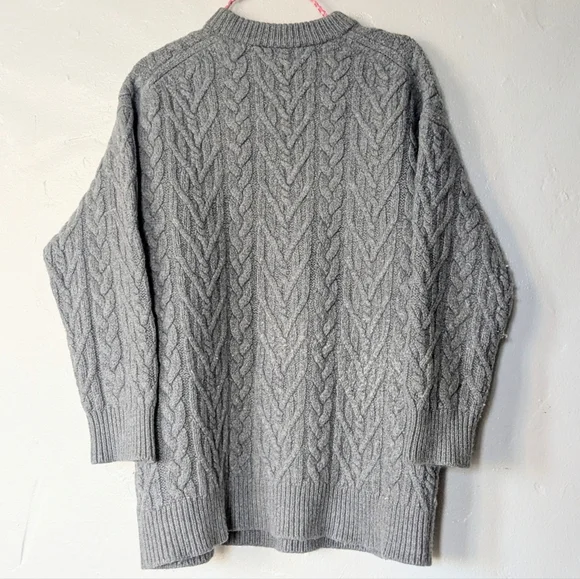 Aritzia The Group by Babaton Cable Knit Crewneck Sweater - Gray - Size 1 Great - Picture 4 of 5